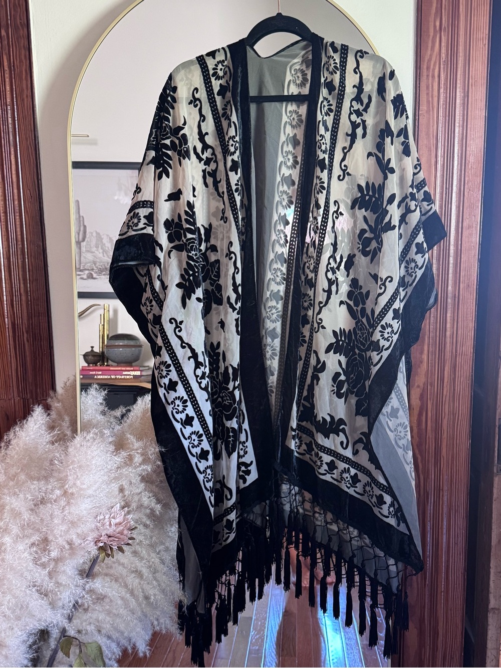 Velvet Detail Floral Fringe Kimono - Picture 1 of 7